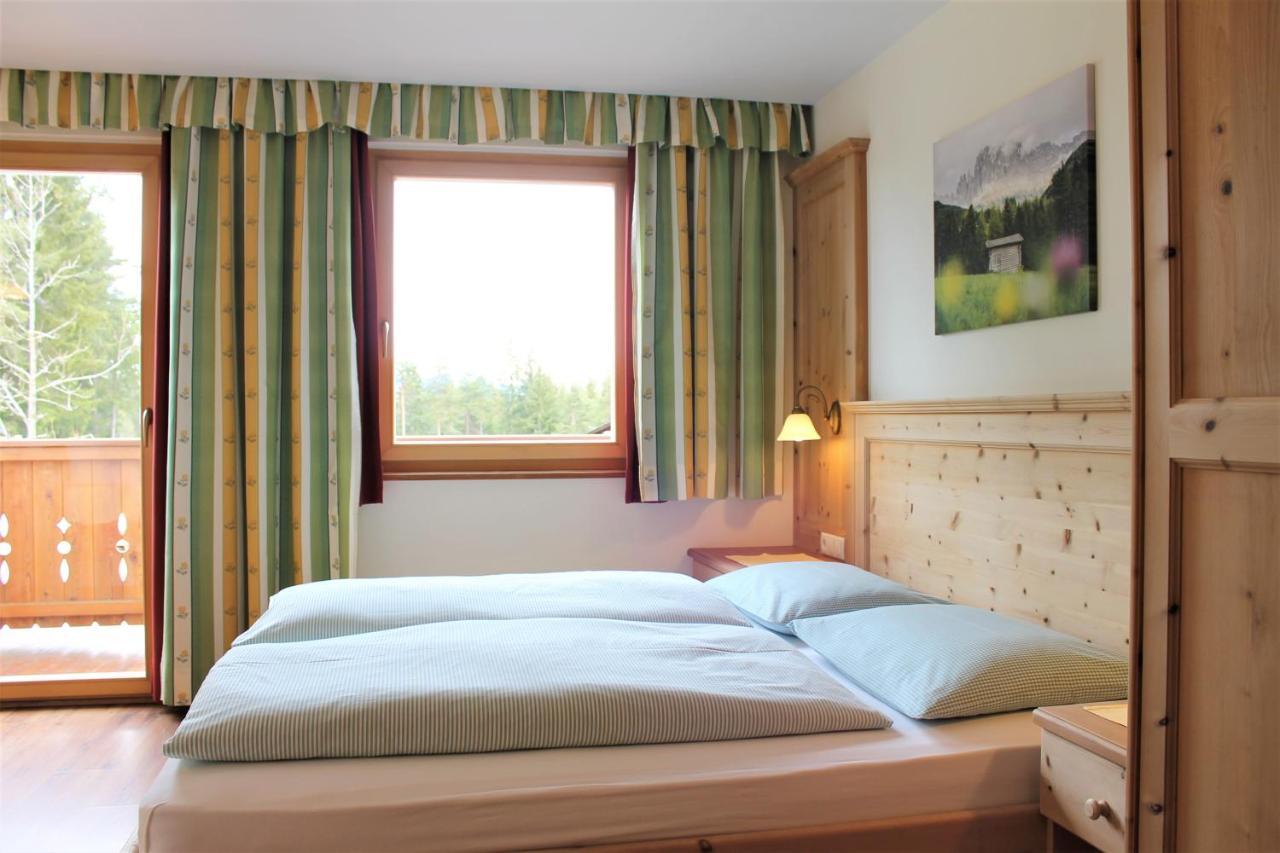 Hotel Landgasthof Laerchenwald Collepietra  Exterior photo